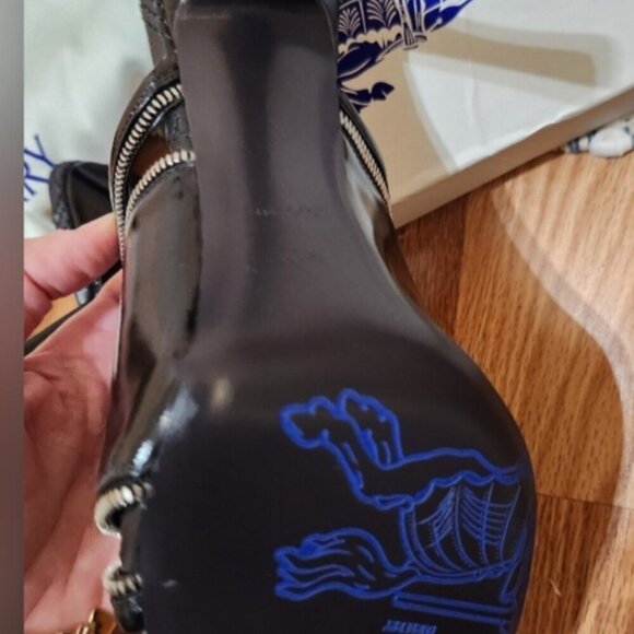 Auth. Burberry black leather peep mules NWT in box and Dustbag - Picture 4 of 11